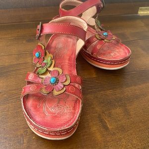 L’Artiste by Spring Step Orthopedic Flower Sandals in Red size 8